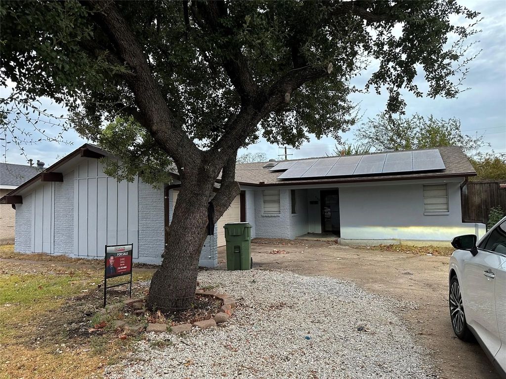 3709 Classic Drive, Garland