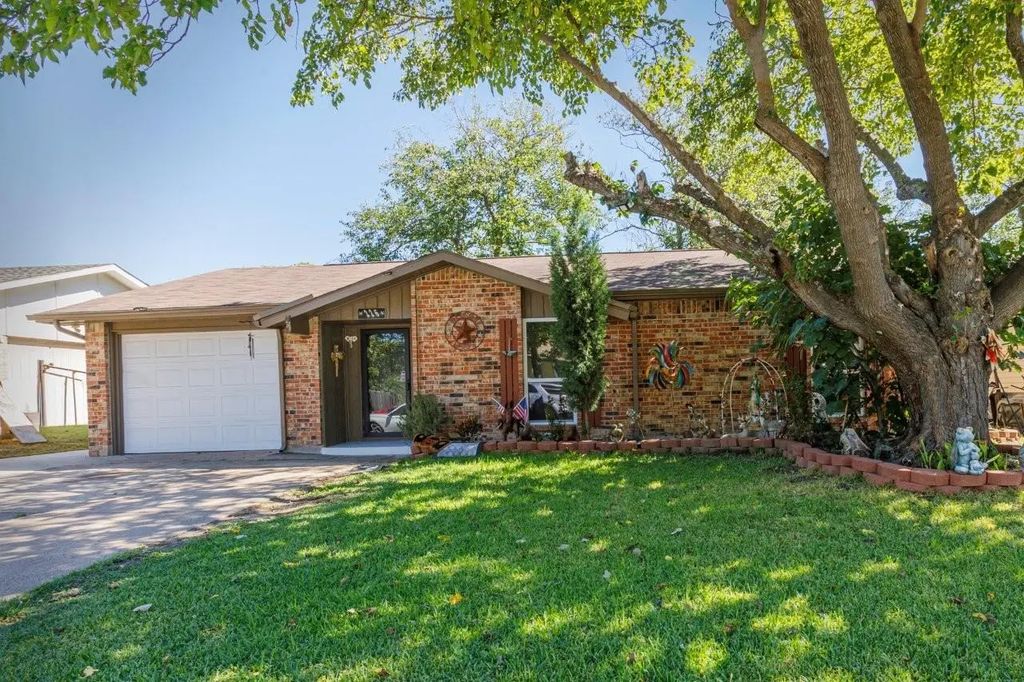 226 Springbranch Drive, Garland