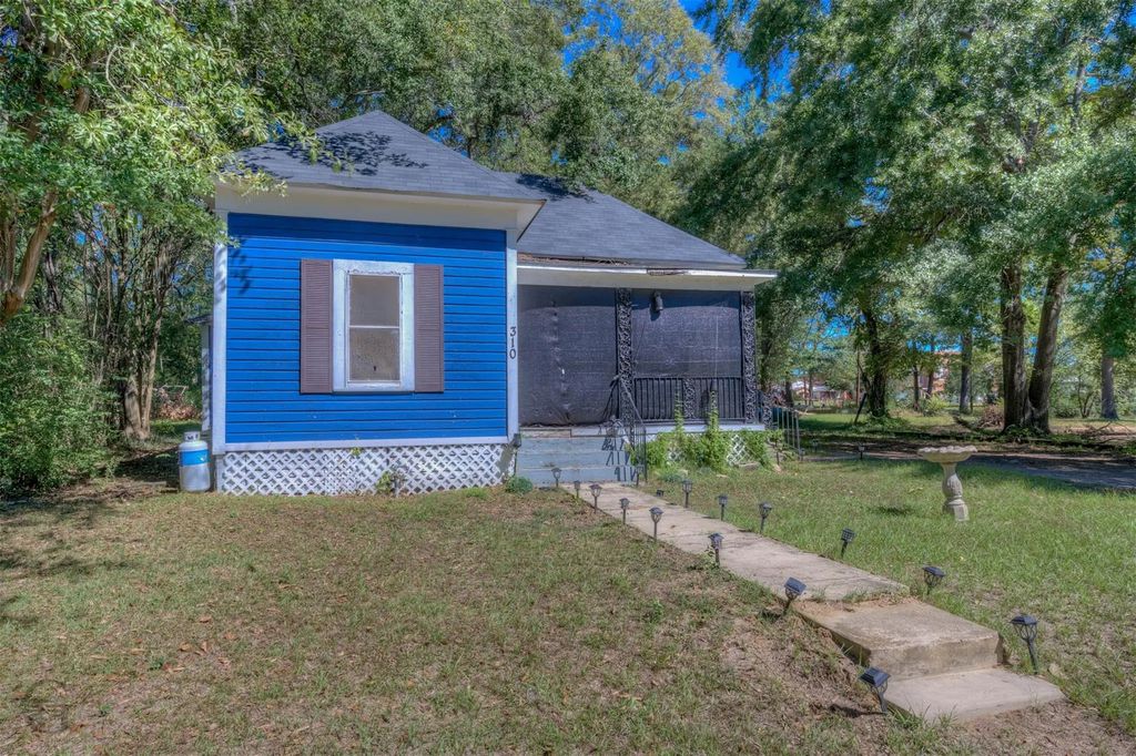 310 W Tennessee Avenue, Vivian