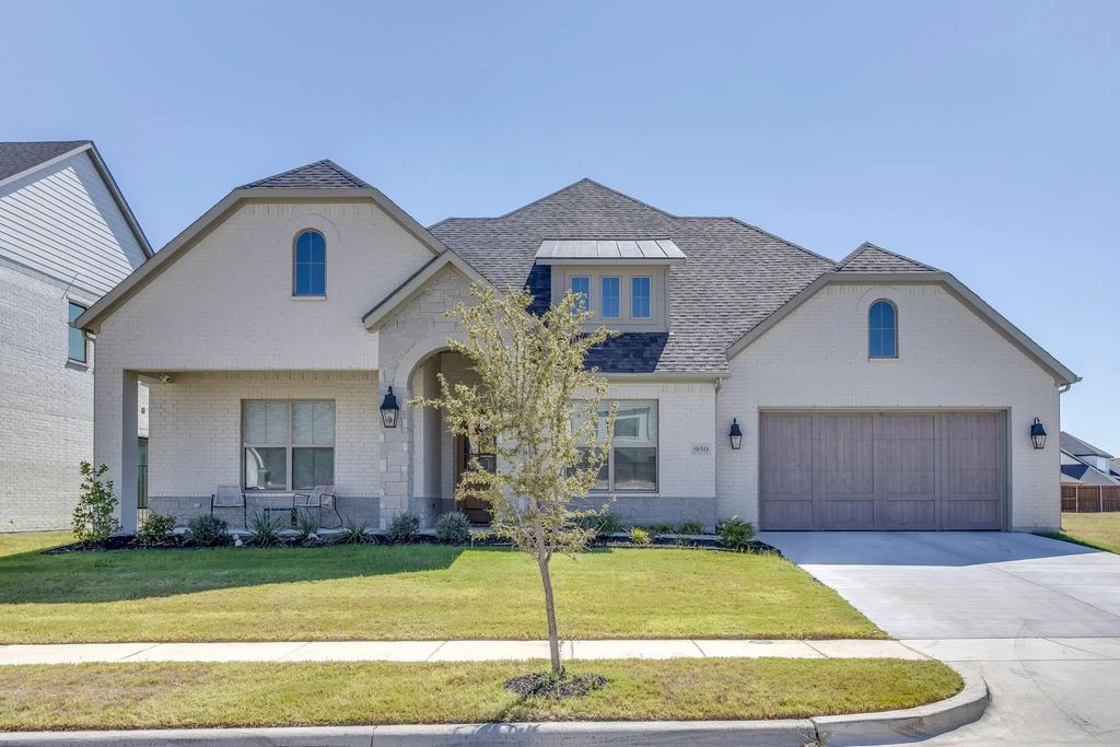 950 Highlands Avenue, Aledo