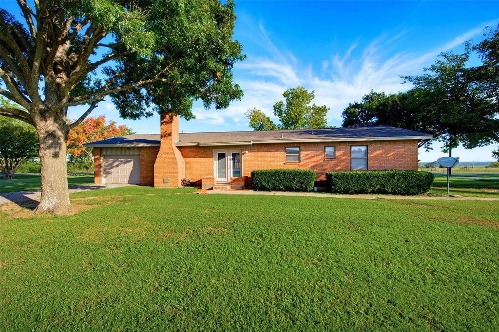 4341 Fm 428, Aubrey