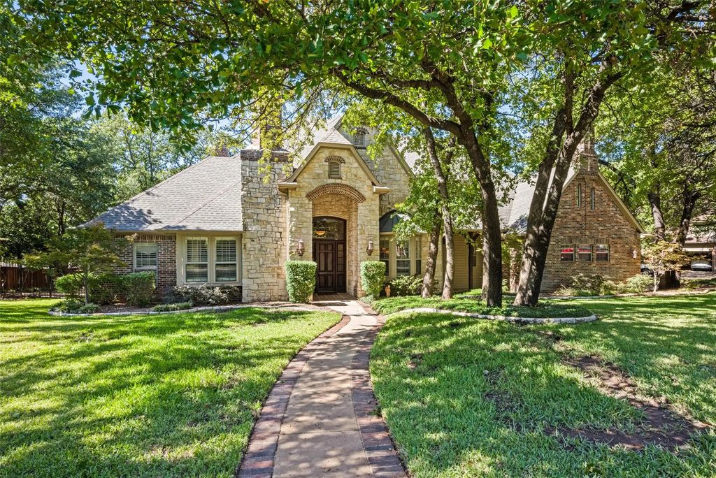 3824 La Mancha Lane, Denton
