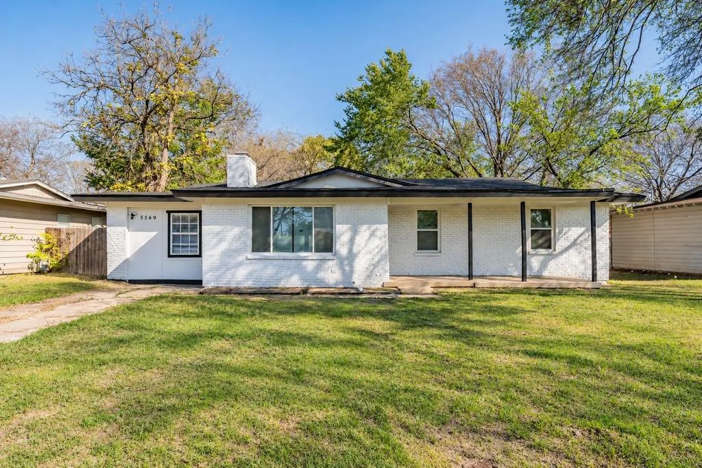 5569 Burton Avenue, Fort Worth