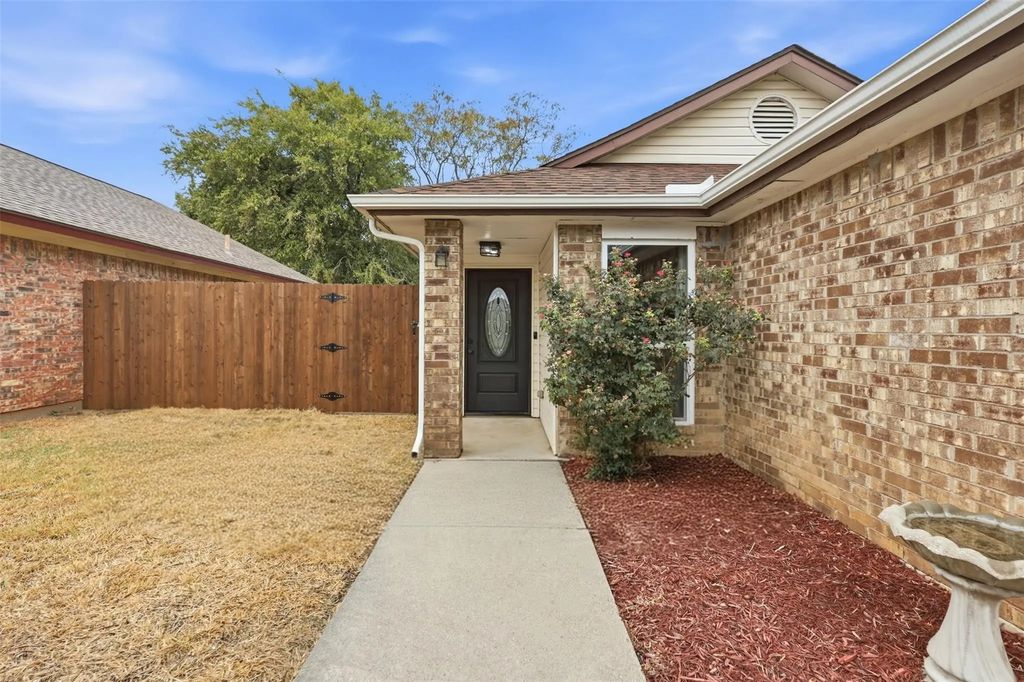 2508 Countryside Lane, Fort Worth
