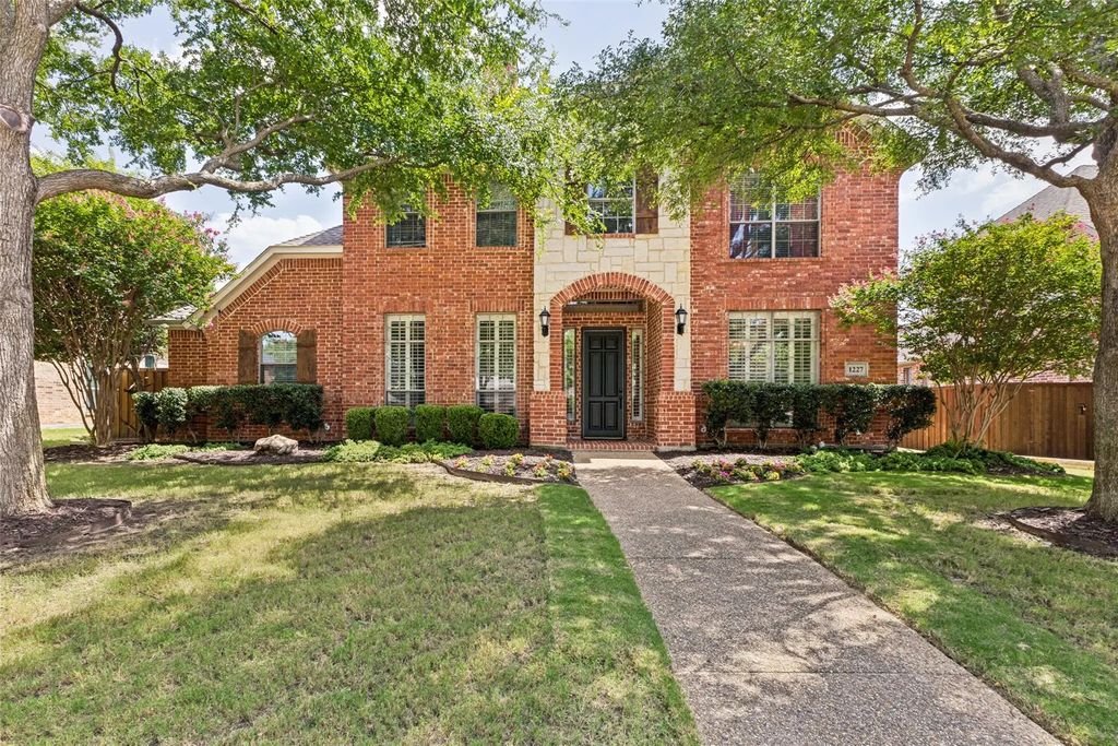 1227 Comanche Drive, Allen