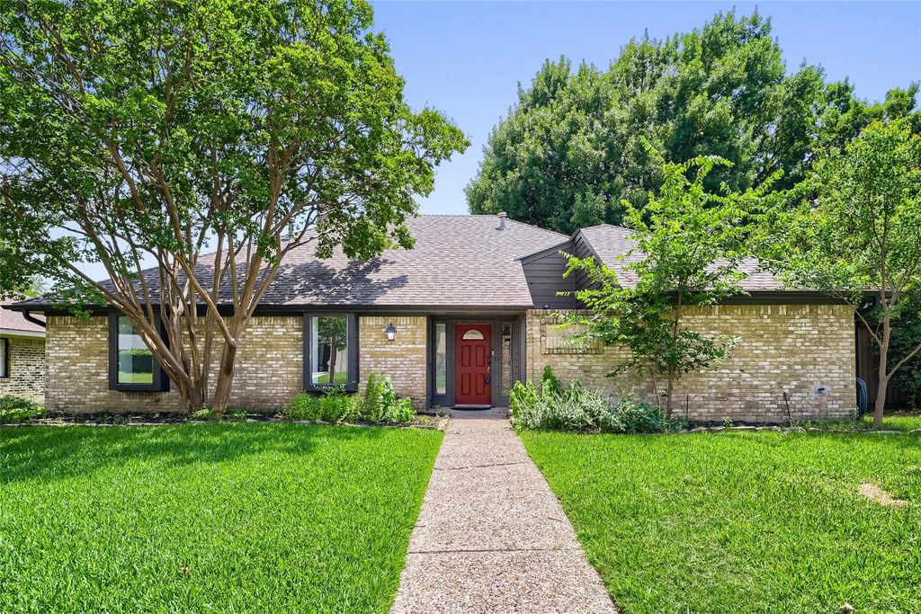 6234 La Cosa Drive, Dallas