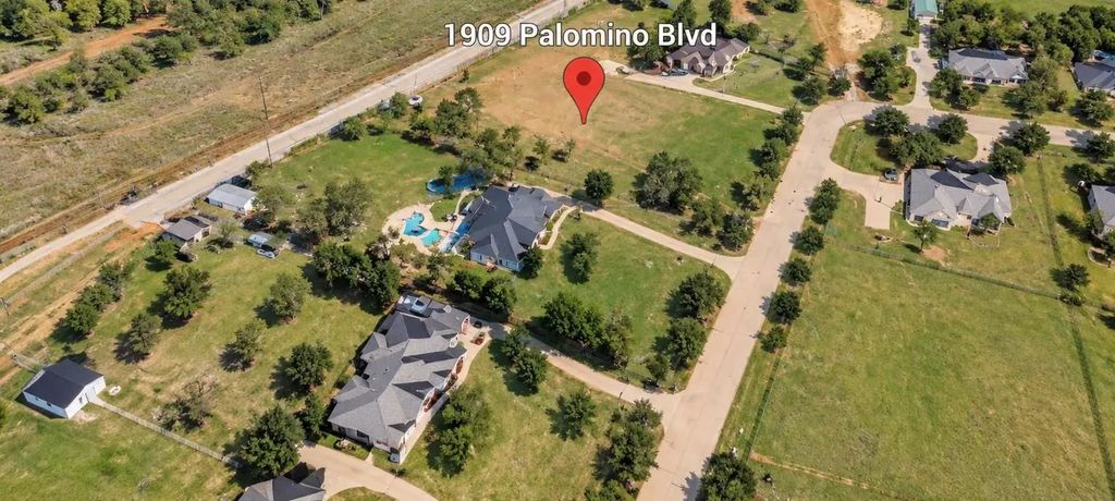 1909 Palomino Boulevard, Crowley