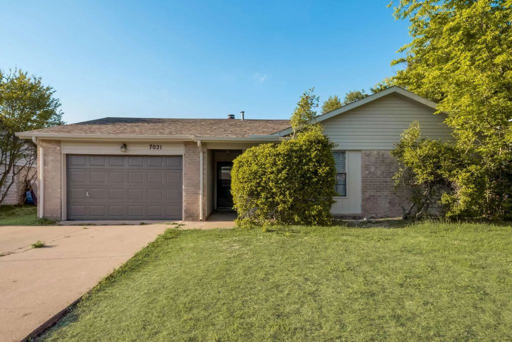 7021 Lincolnshire Lane, North Richland Hills