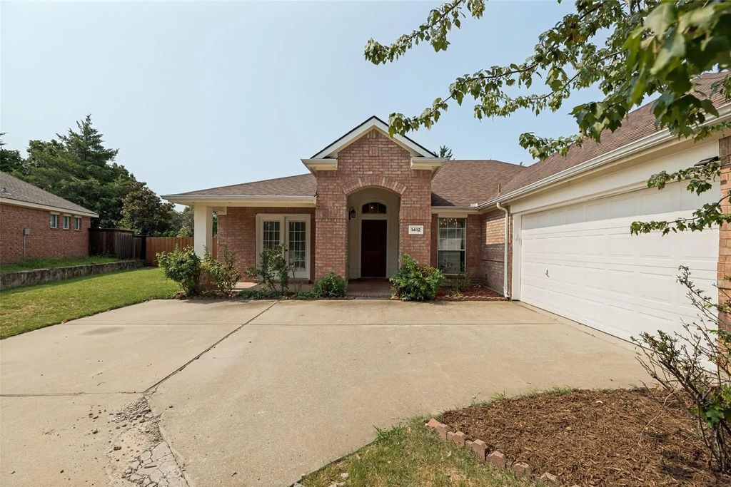 1412 Sleepy Hollow Drive, Allen