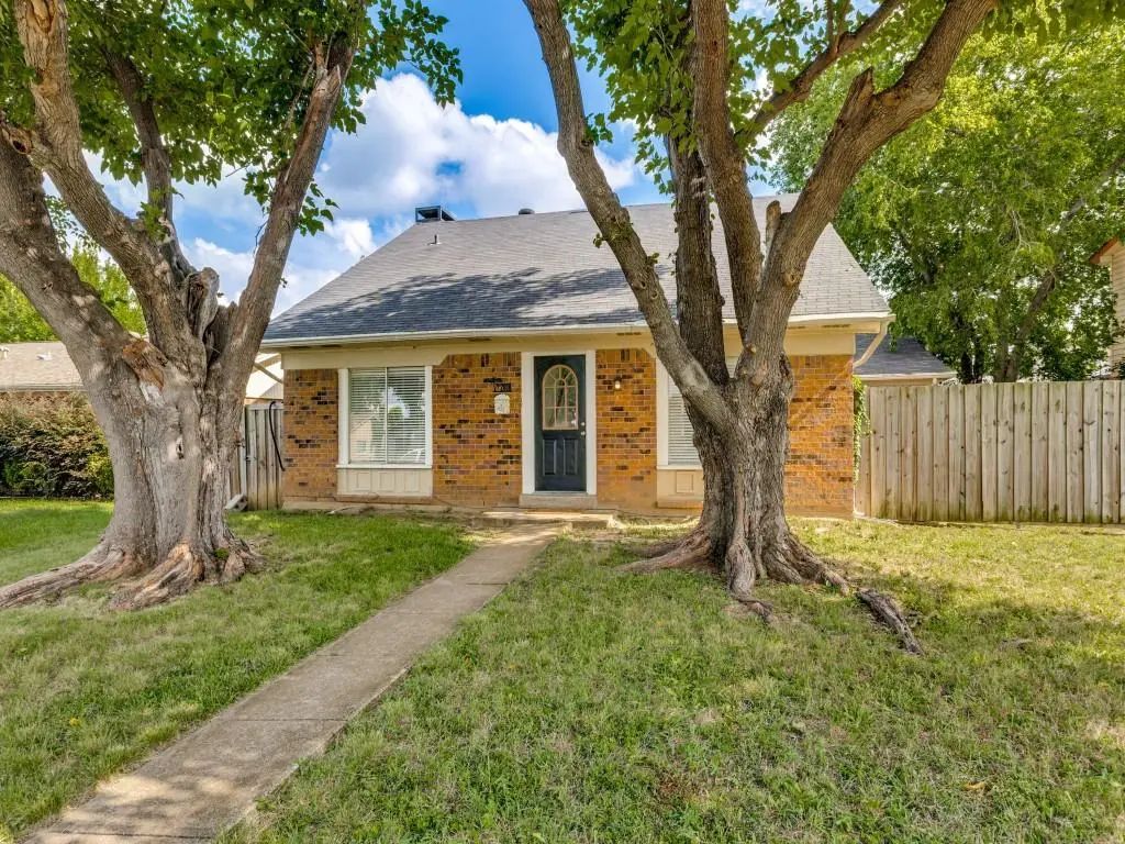 2018 Vail Drive, Garland