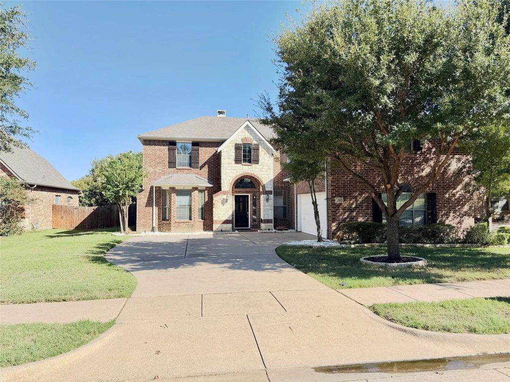 205 Edenderry Drive, Keller