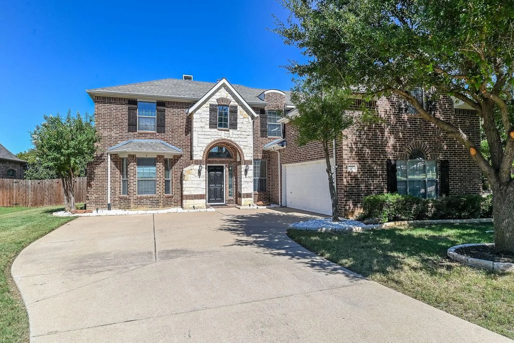 205 Edenderry Drive, Keller