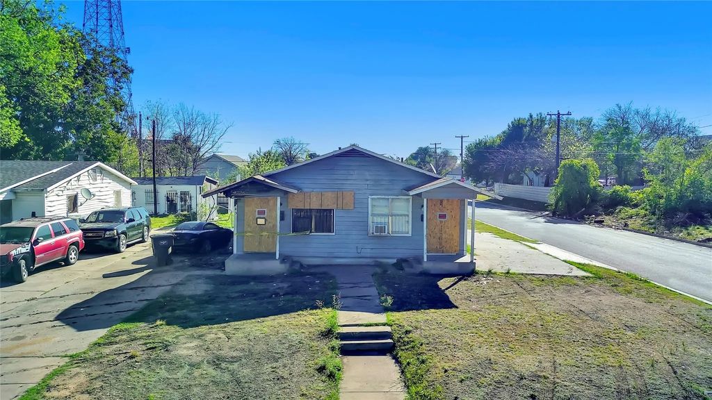 2745 S Jones Street, Fort Worth