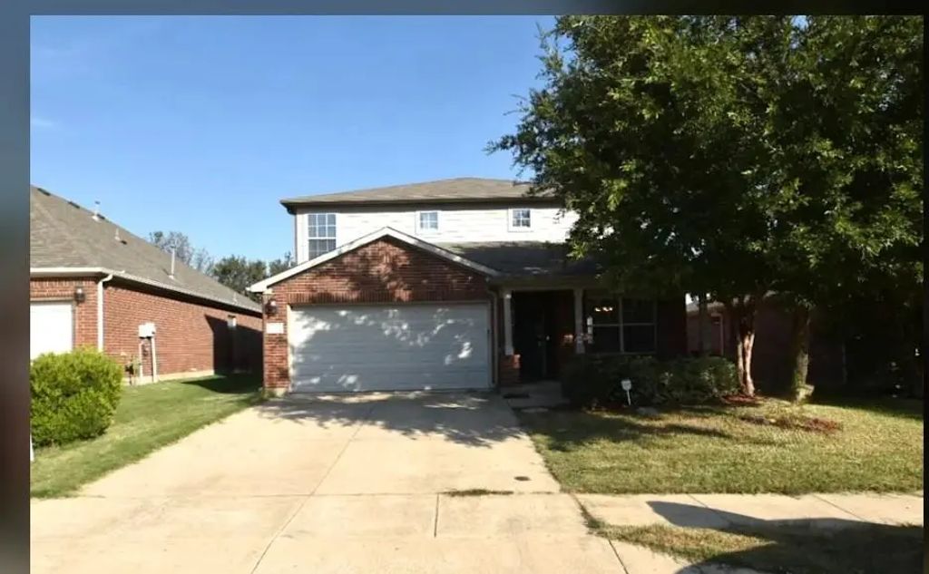 15824 Coyote Hill Drive, Fort Worth