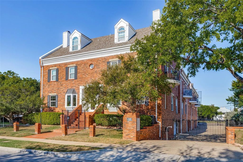 4034 Rawlins Street 102, Dallas