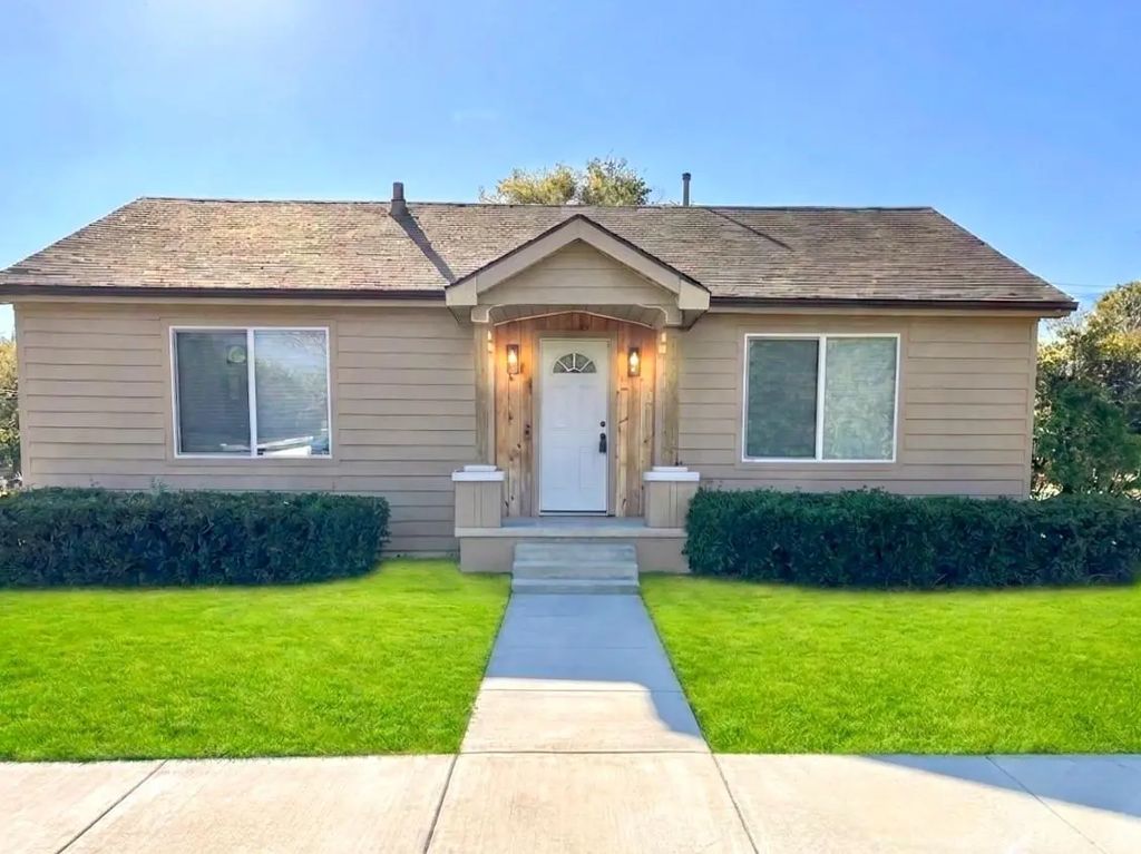 1120 N Ross Avenue, Sherman