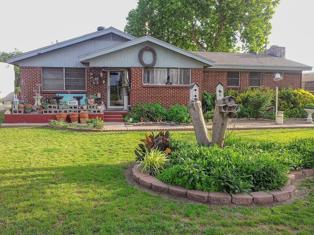 5090 E Highway 199, Springtown