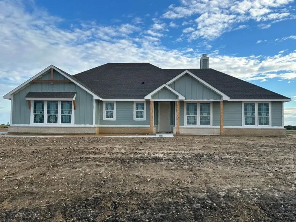 300 Horizon Road, Valley View