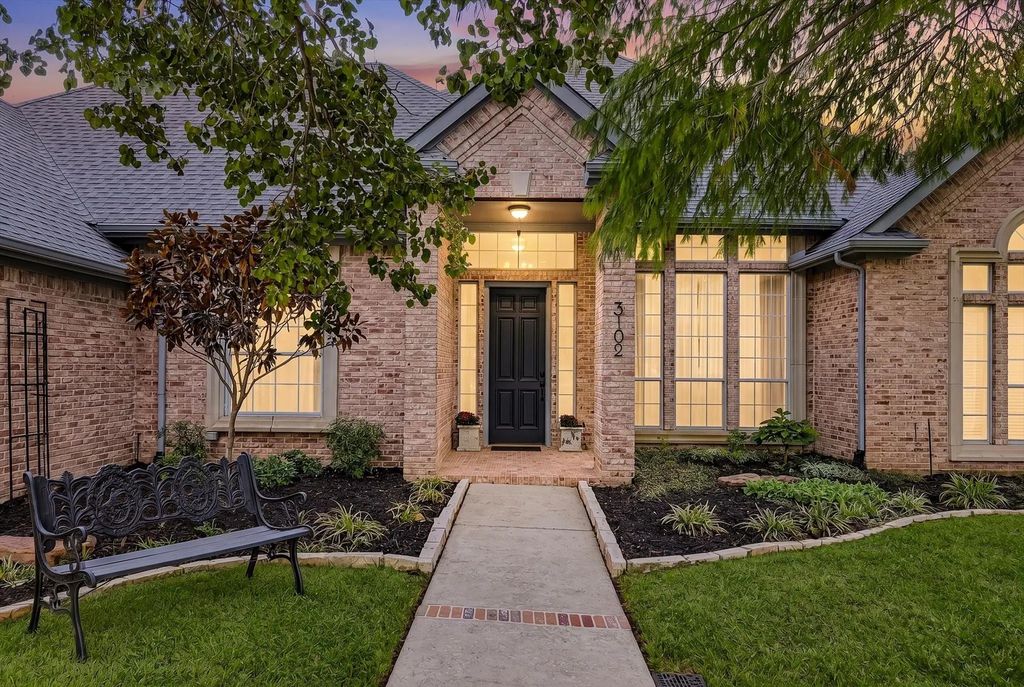 3102 Hillside Drive, Highland Village