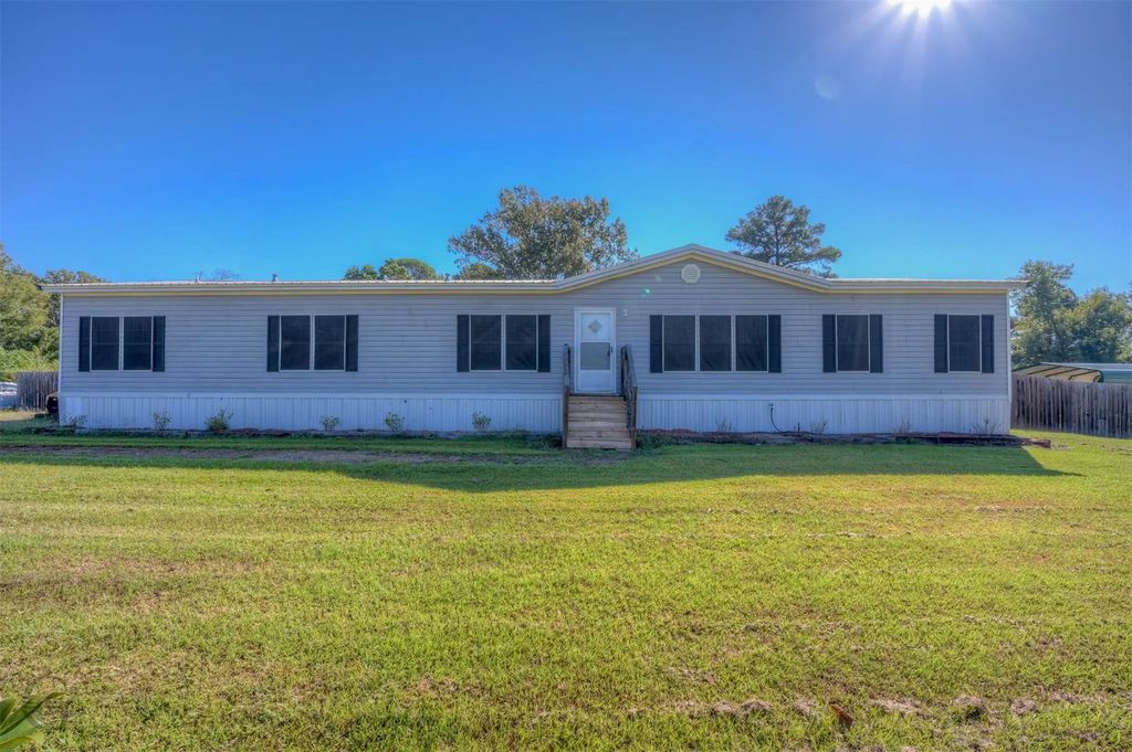 196 Black Oak Drive, Stonewall