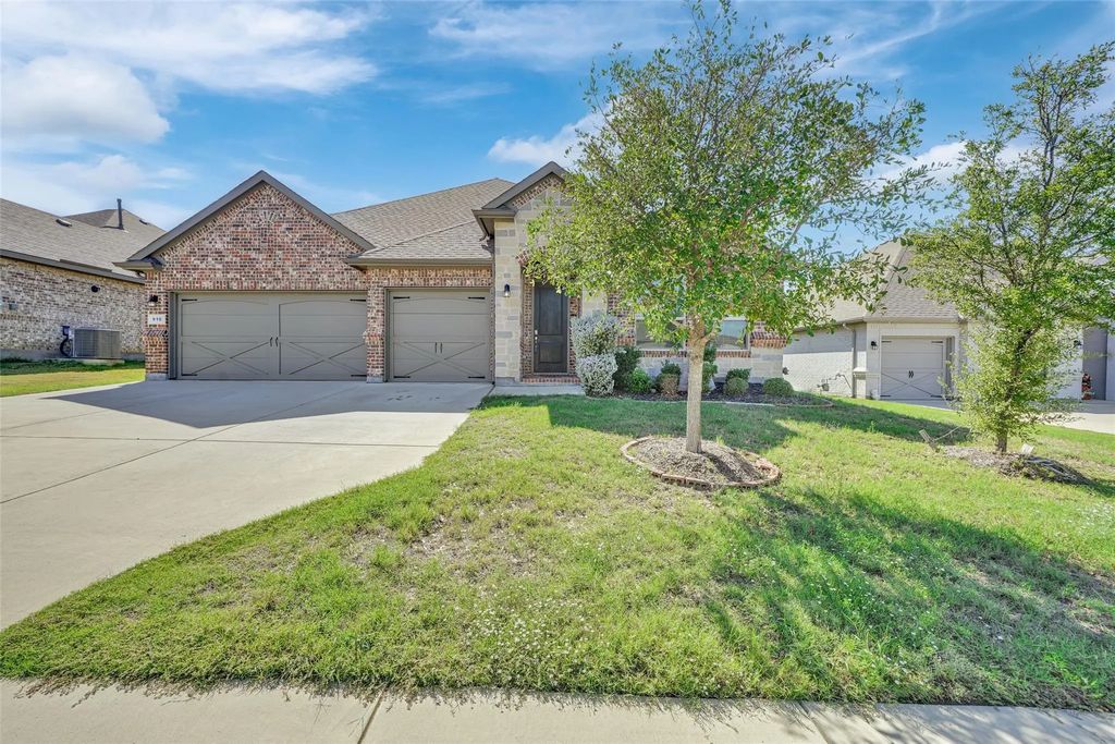 919 Hondo Lane, Mansfield