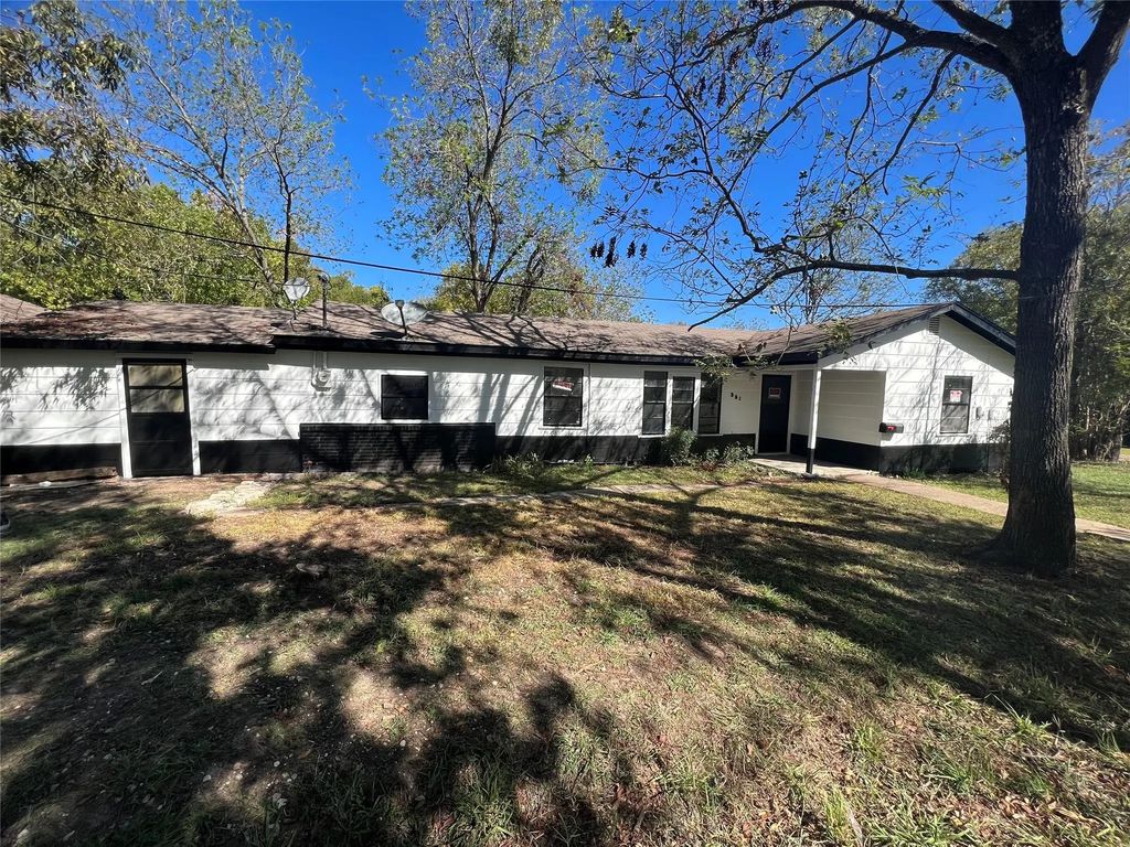 351 E Commerce Avenue, Cooper
