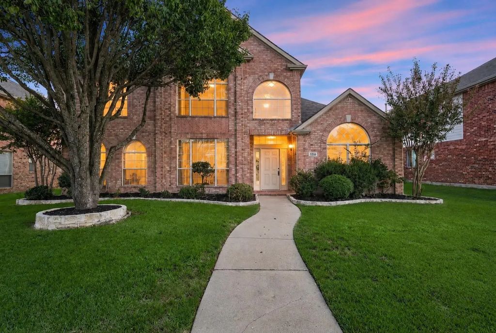 3316 Stone Glen Drive, Plano
