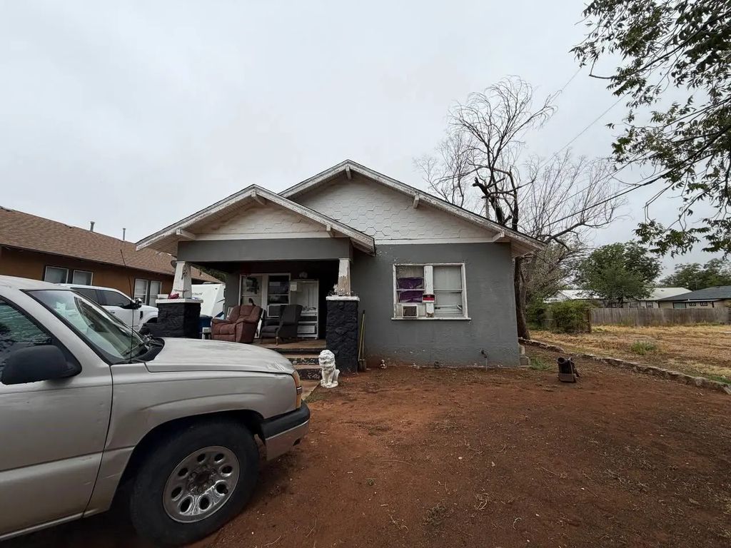 406 E 12th Street, Sweetwater