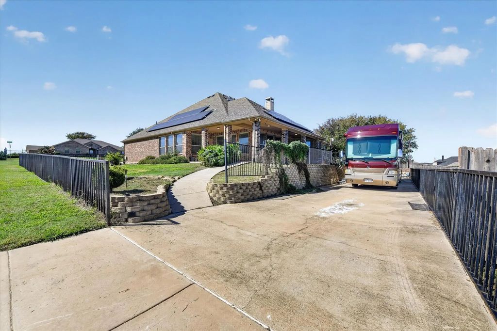 7529 Zinnia Lane, Forest Hill