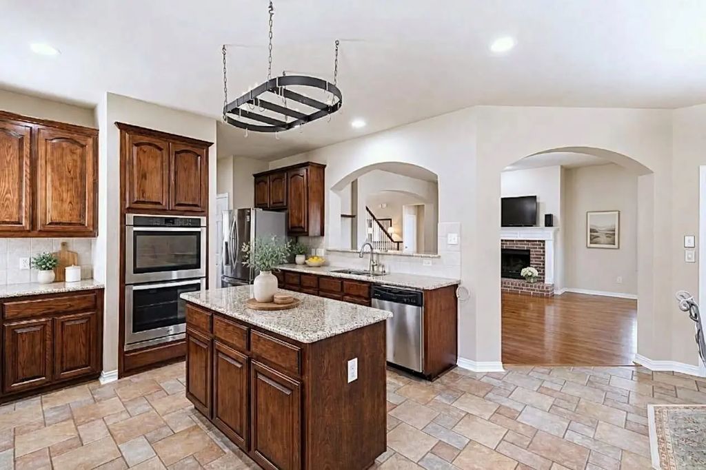 4136 Silverthorne Street, Richardson