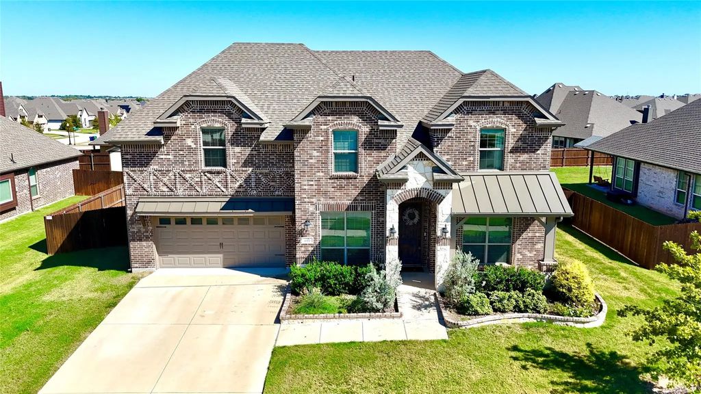 602 Dean Box Drive, Waxahachie