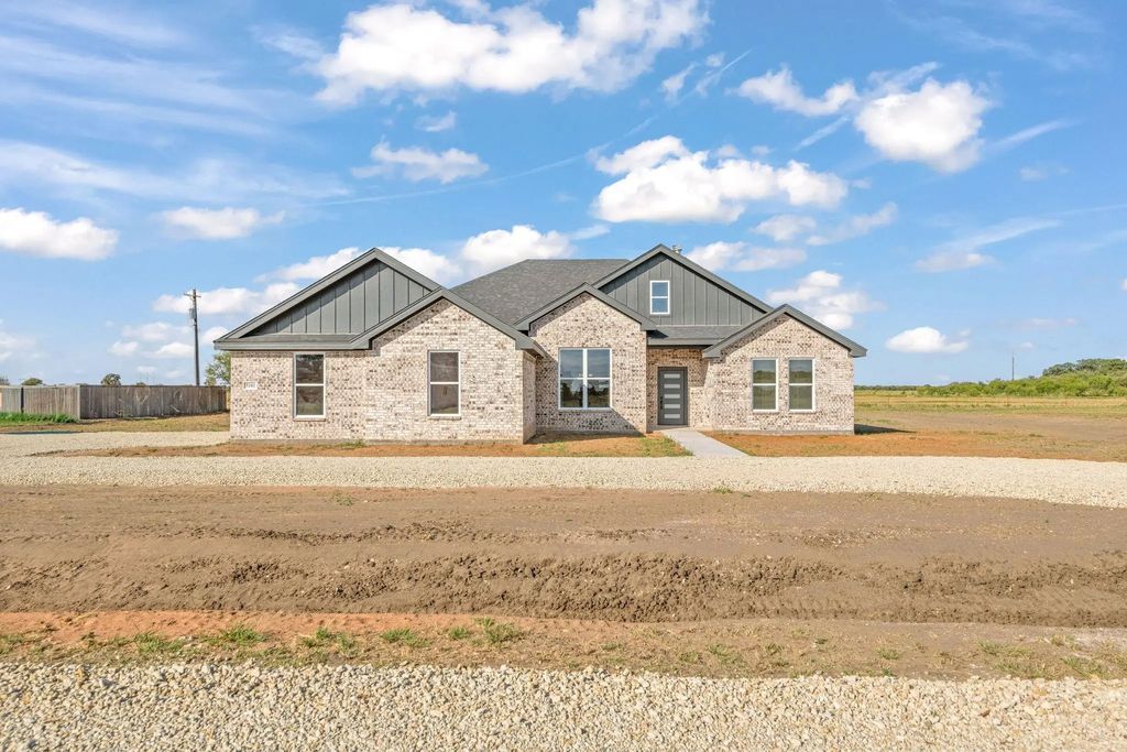 5101 Private Road 3523, Hawley