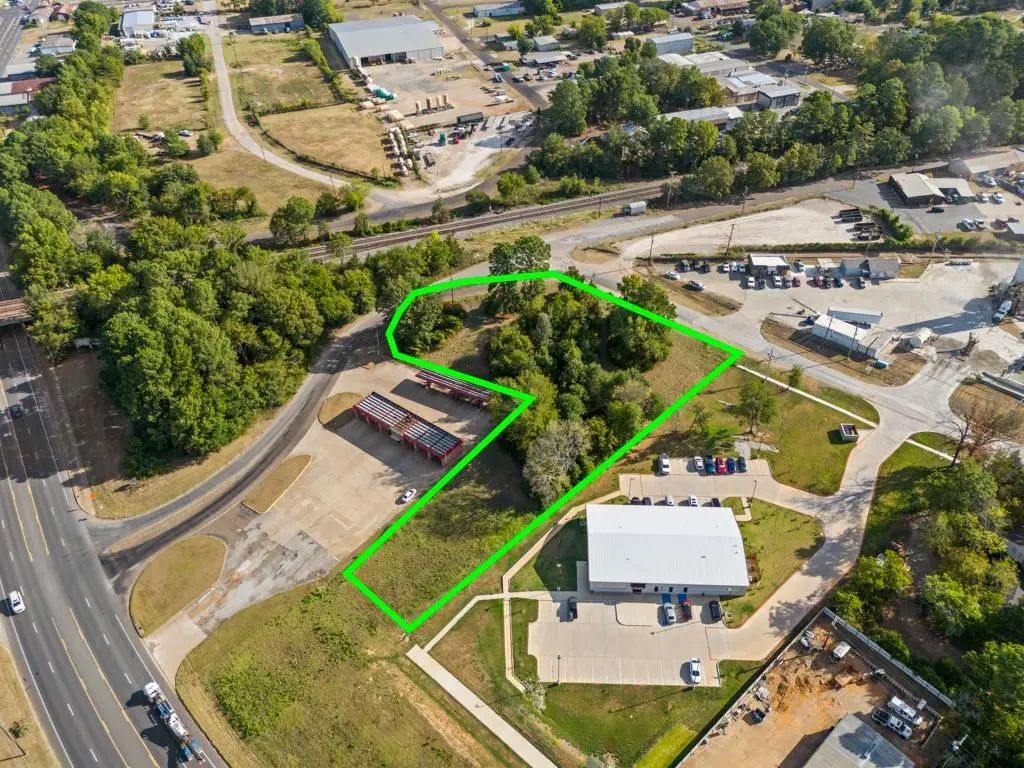 3208 W Loop 281, Longview