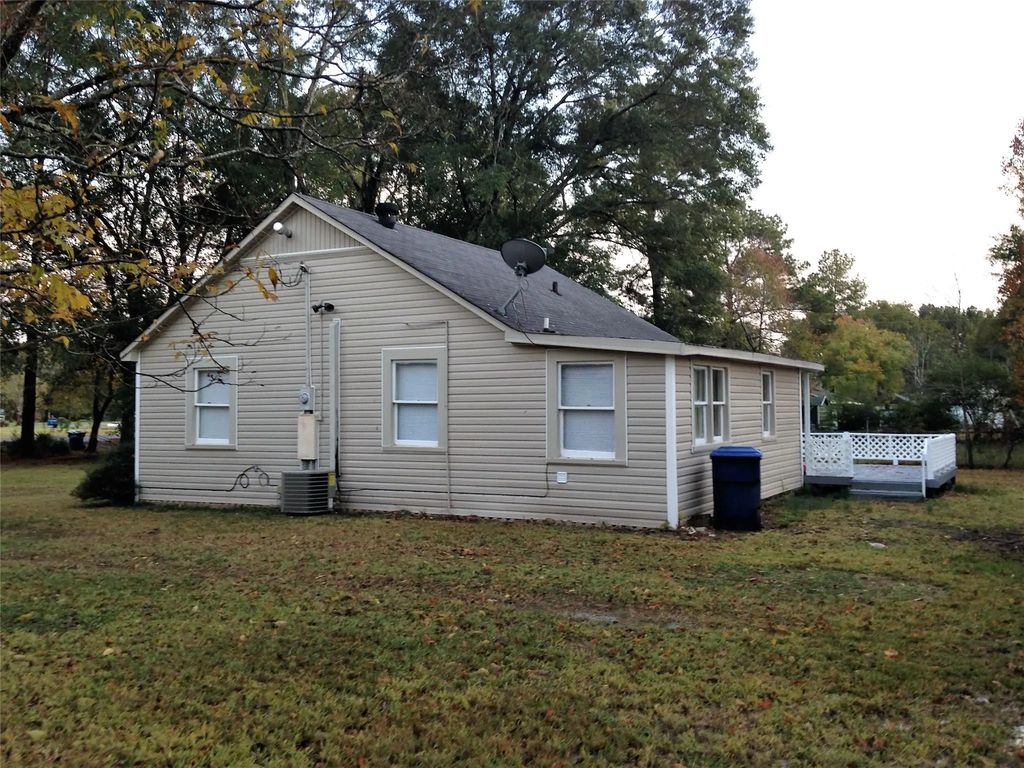 1213 Palmetto Road, Benton