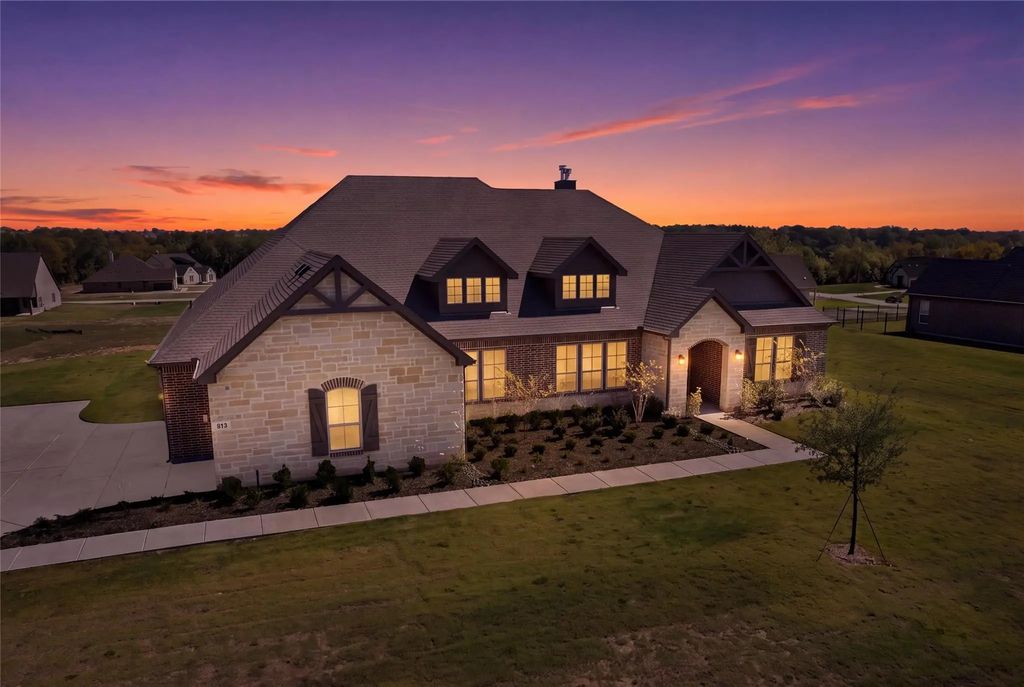 813 Valley Ridge Road, Van Alstyne
