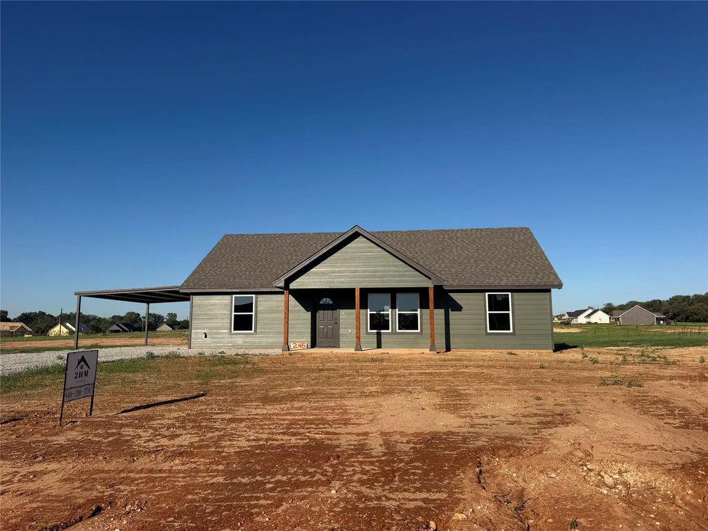 245 Altom Road, Springtown