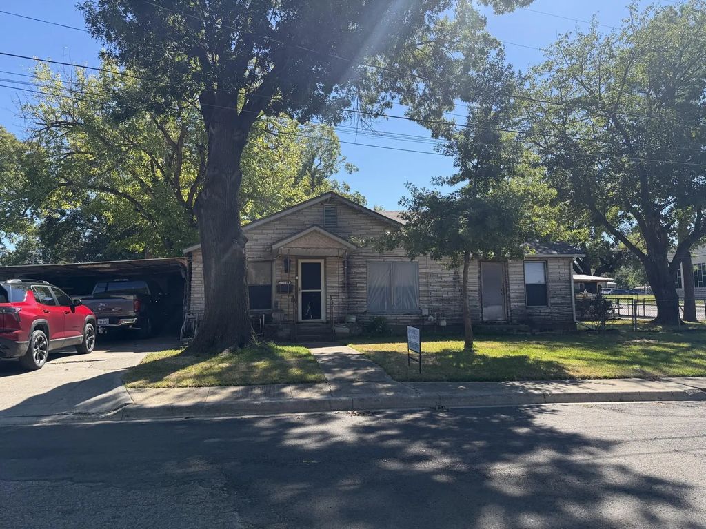 114 Wainwright Street, Whitesboro