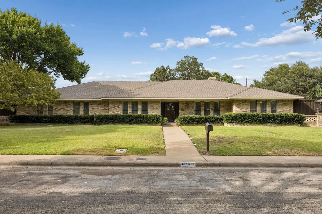 4333 Echo Glen Drive, Dallas