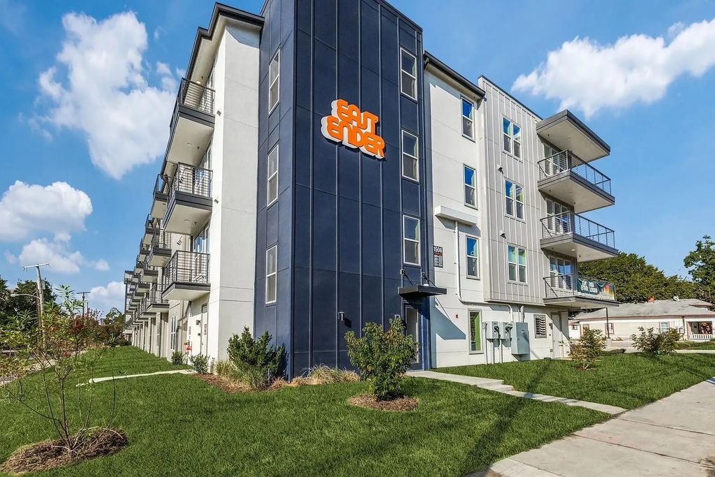 1506 N Prairie Avenue 215, Dallas