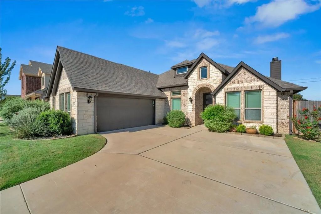 1410 Quincy Drive, Mansfield