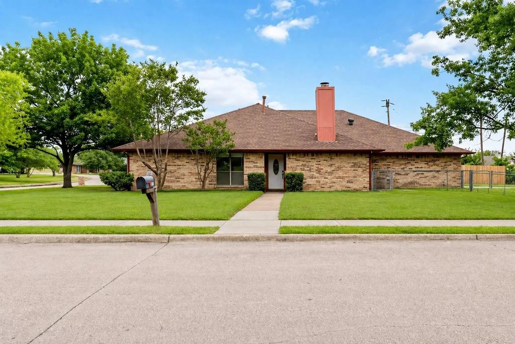 3440 Salmon Street, Sachse