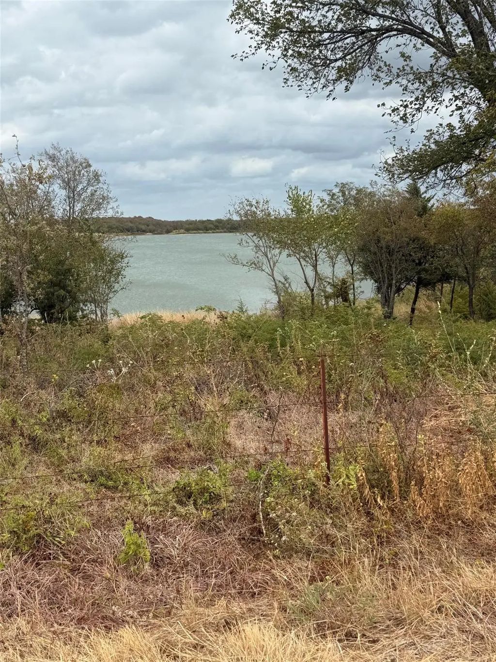 1021 Waters Edge Drive, Sanger