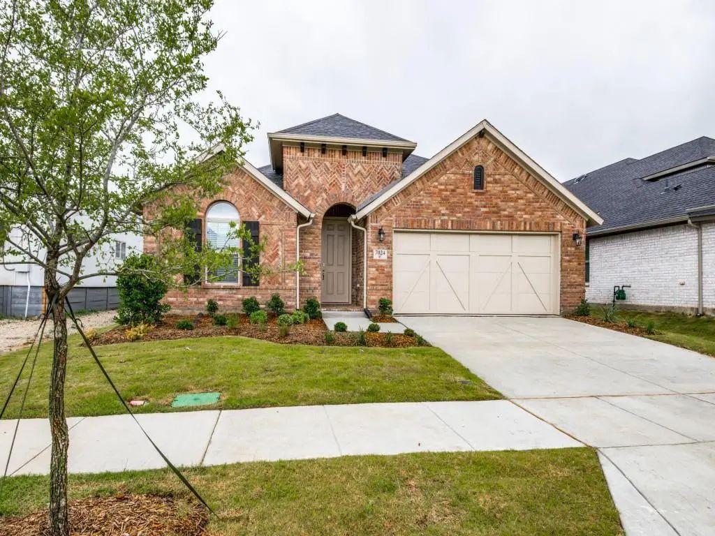 7024 Mapleshade Way, Little Elm