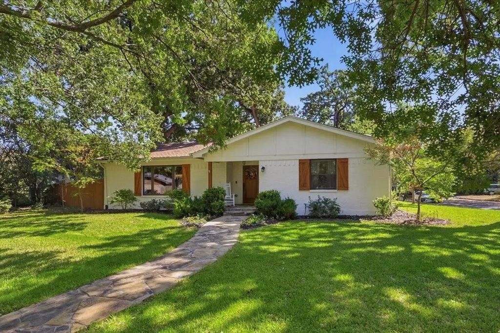 5317 Santa Marie Avenue, Fort Worth