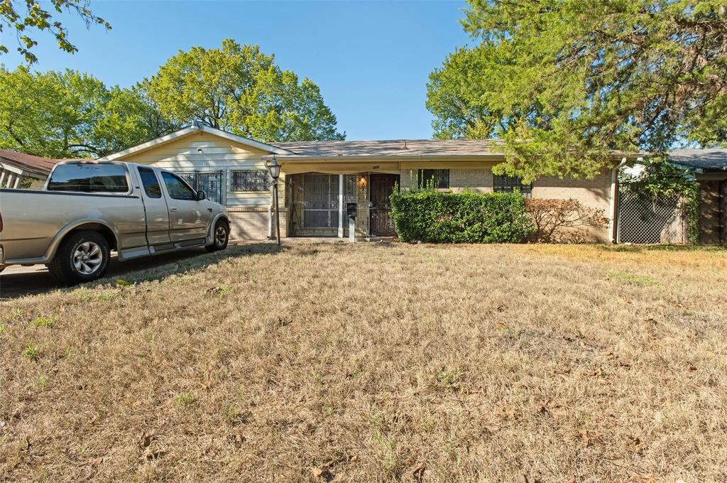 1441 Wagon Wheels Trail, Dallas