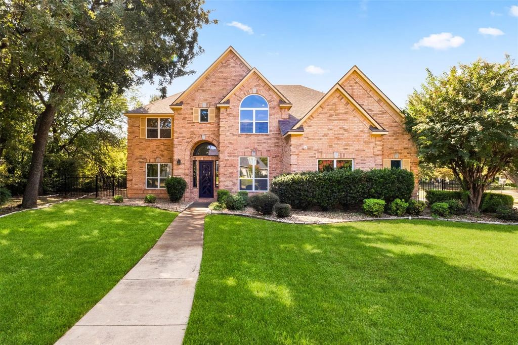 408 Indian Paintbrush Way, Southlake