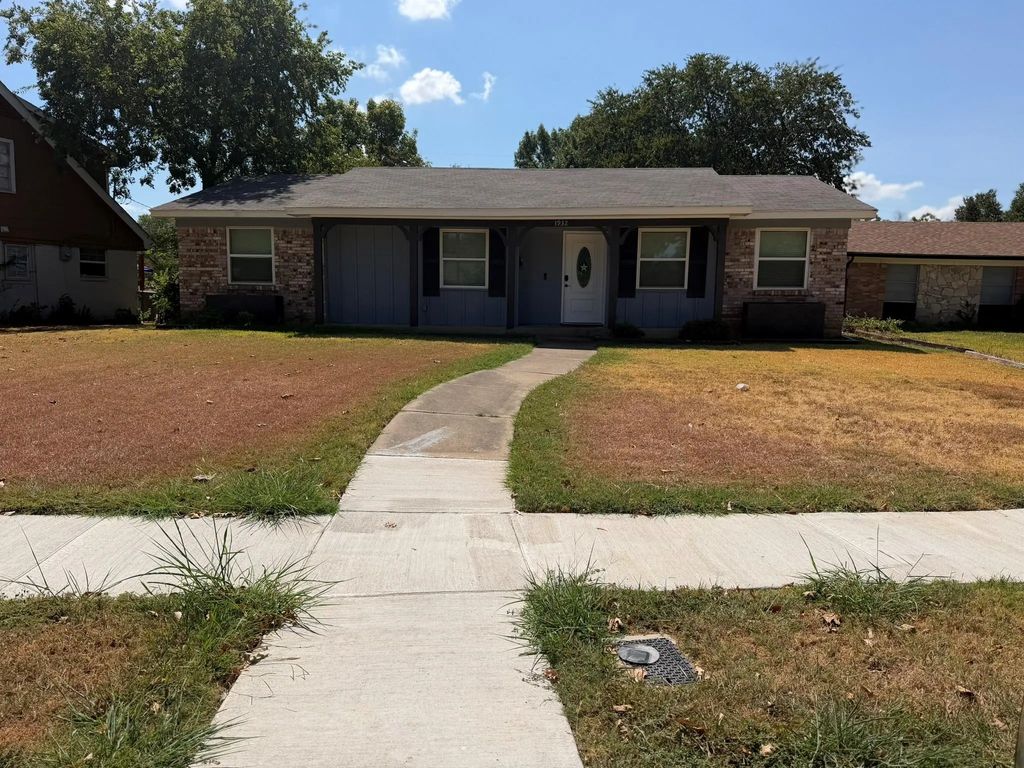 3932 Sun Valley Court, Irving