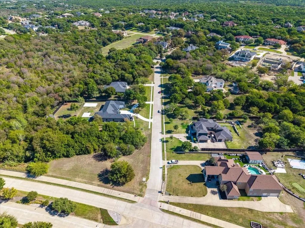 2431 Diamond Point Drive, Cedar Hill
