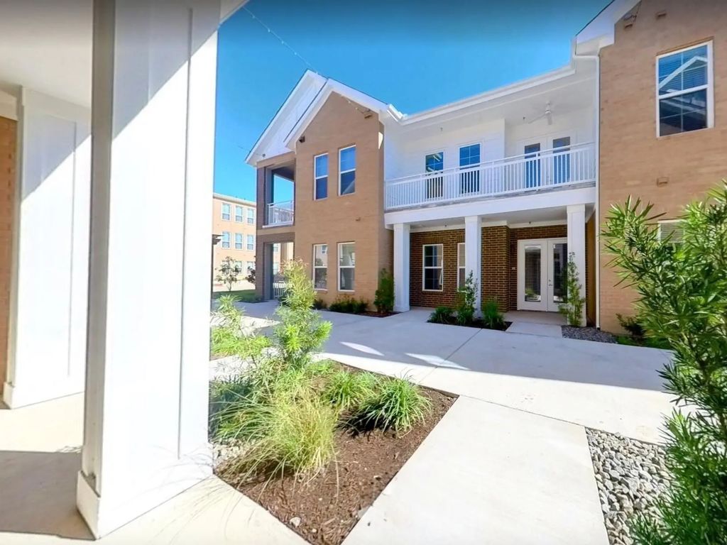 4700 W Spring Creek Parkway 10102, Plano