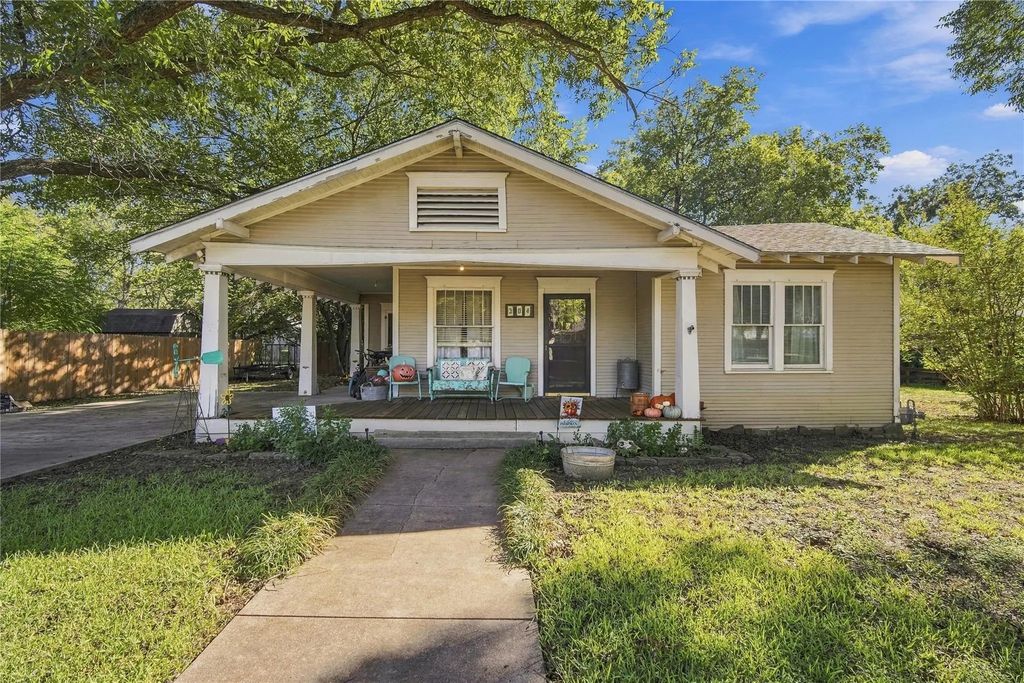 304 E Mcfarland Street, Grandview